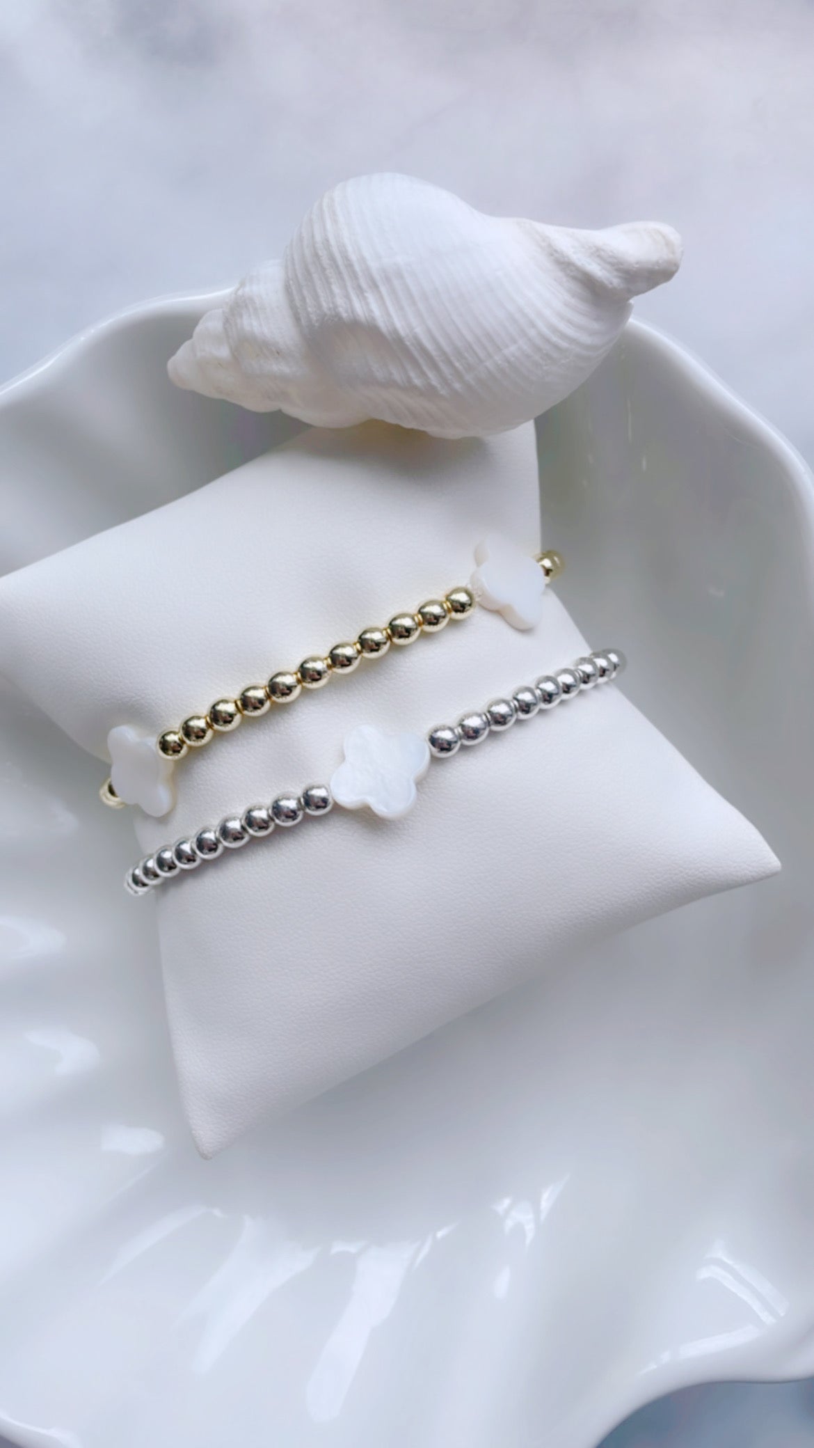 Clover Good Luck Bracelet (Gold/Silver)