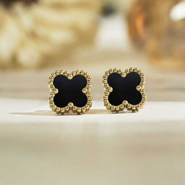 Pearl Clover Stud Earrings