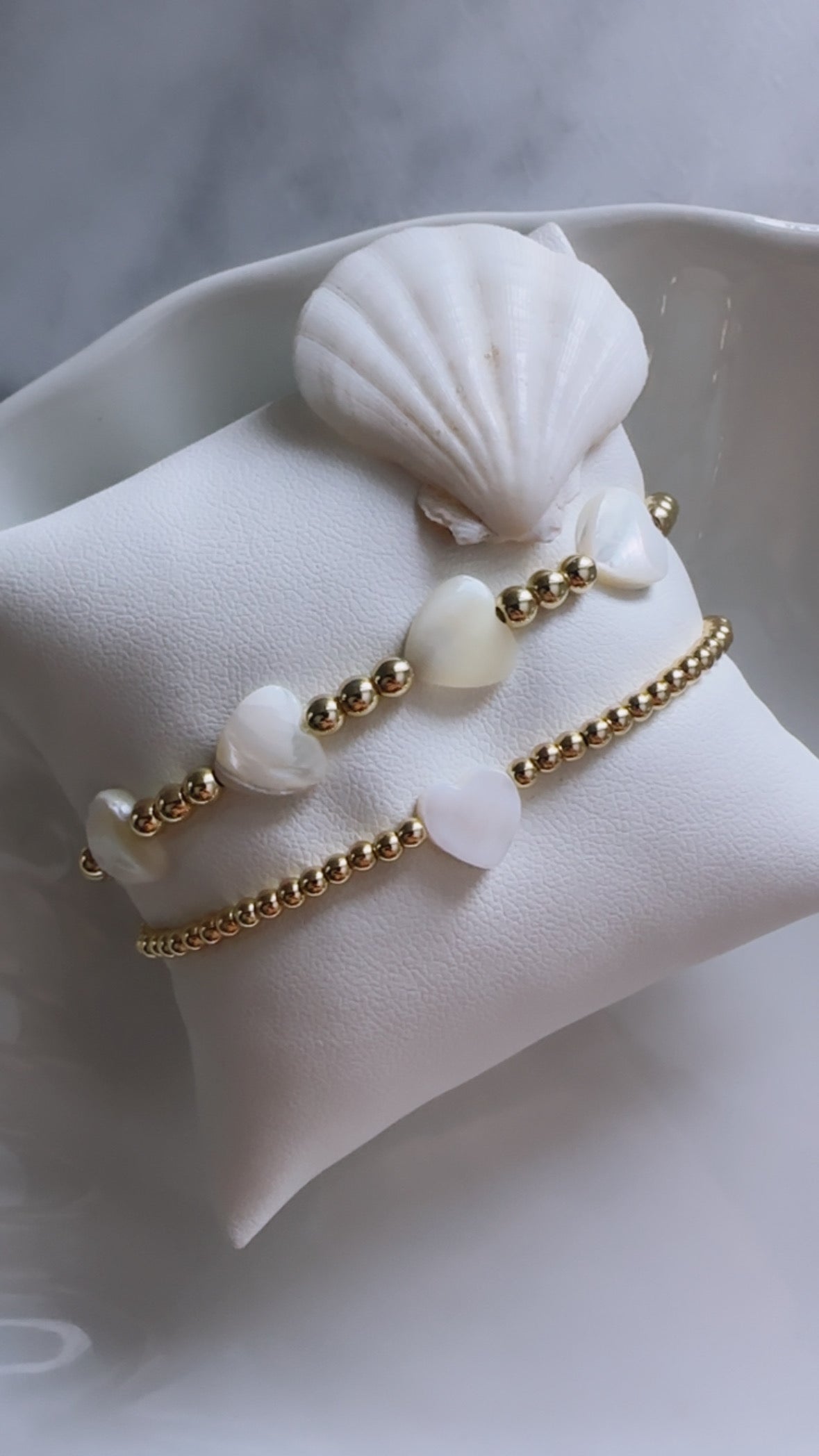 NEW - Molti Cuori Bracelet (Silver/Gold Color)