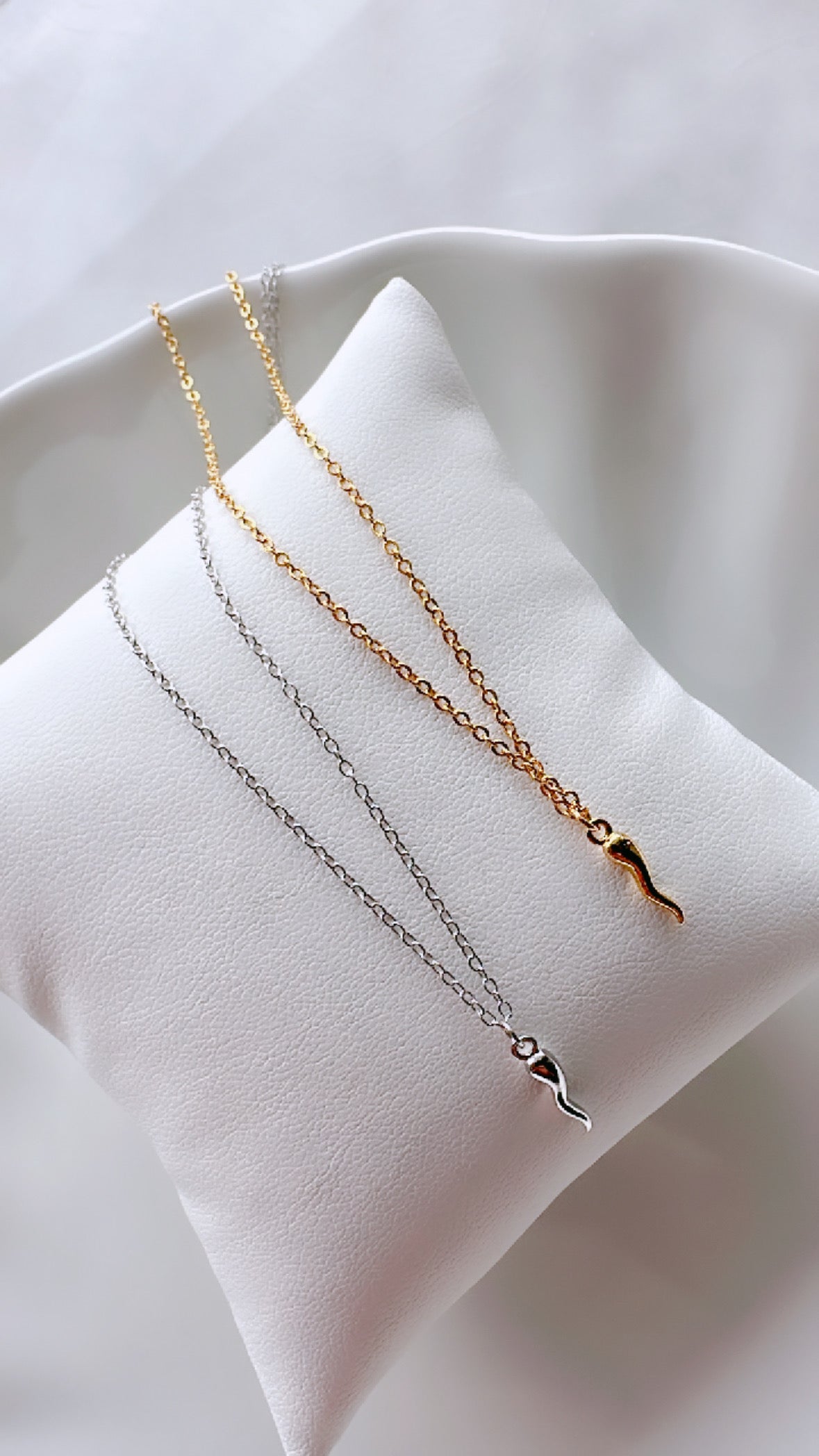 Dainty Mini Horn Cornicello 925 Necklace