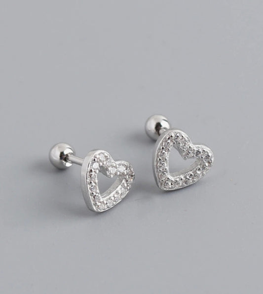 NEW - Heart 925 Sterling Stud Earrings (Silver)